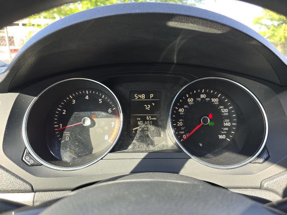 Used 2016 Volkswagen Jetta SE image 20