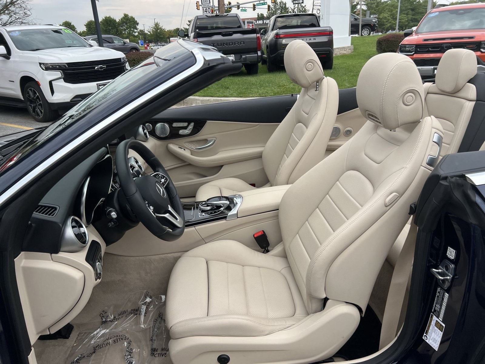 Used 2023 Mercedes-Benz C 300 4MATIC Cabriolet image 13