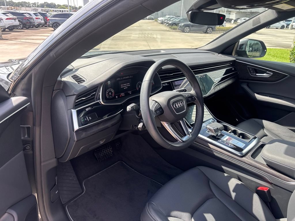 Used 2023 Audi Q8 Prestige w/ Prestige Package AWD/4WD image 17