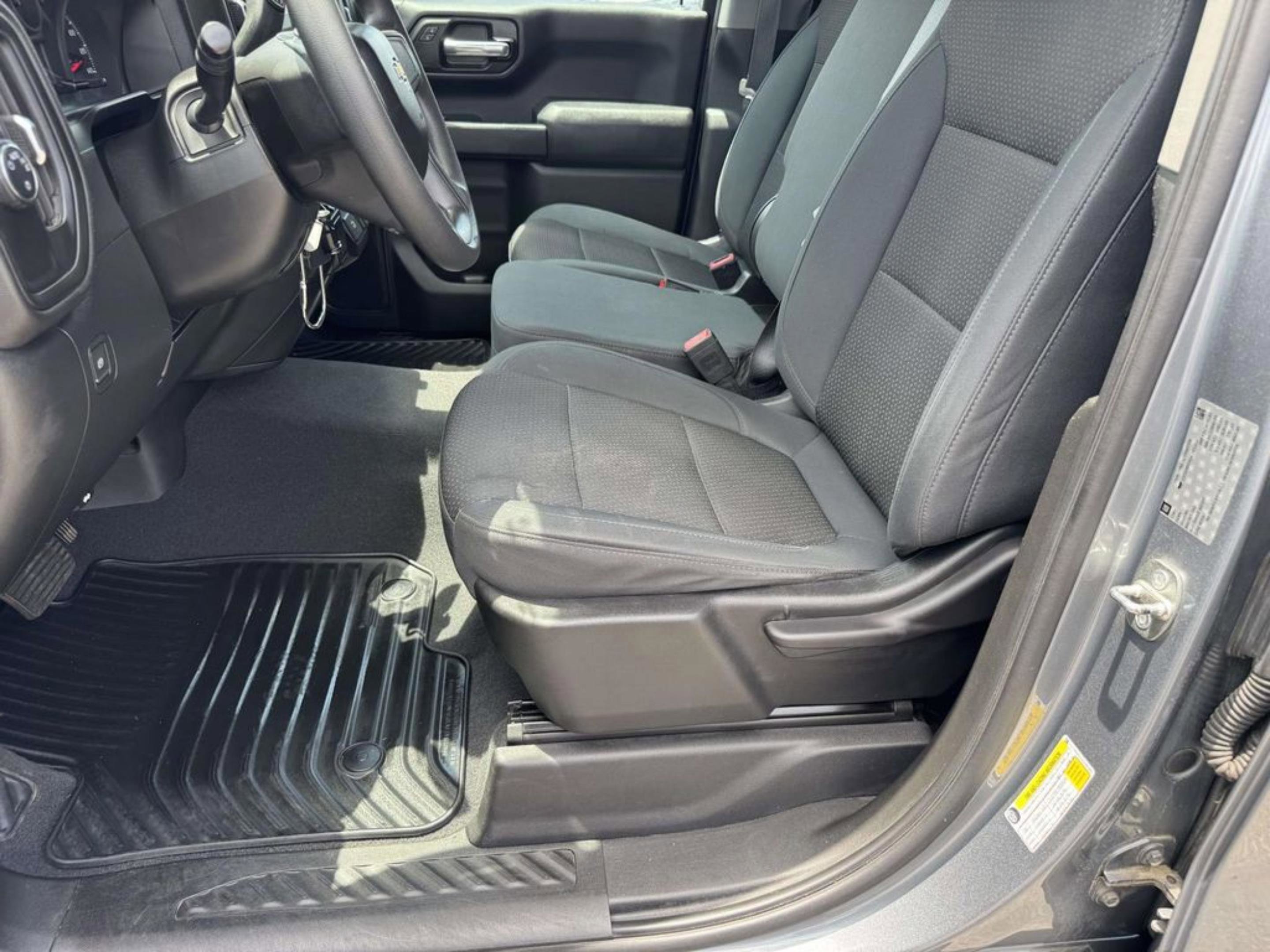 Used 2019 Chevrolet Silverado 1500 Custom w/ Custom Value Package RWD image 19