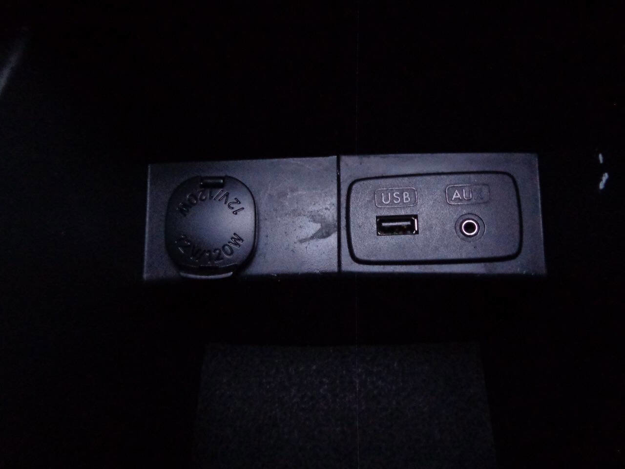 Used 2015 Subaru Forester 2.5i Premium w/ All-Weather Package image 29