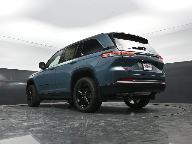 New 2027 Jeep Grand Cherokee Limited w/ Limited Altitude Package AWD/4WD image 55