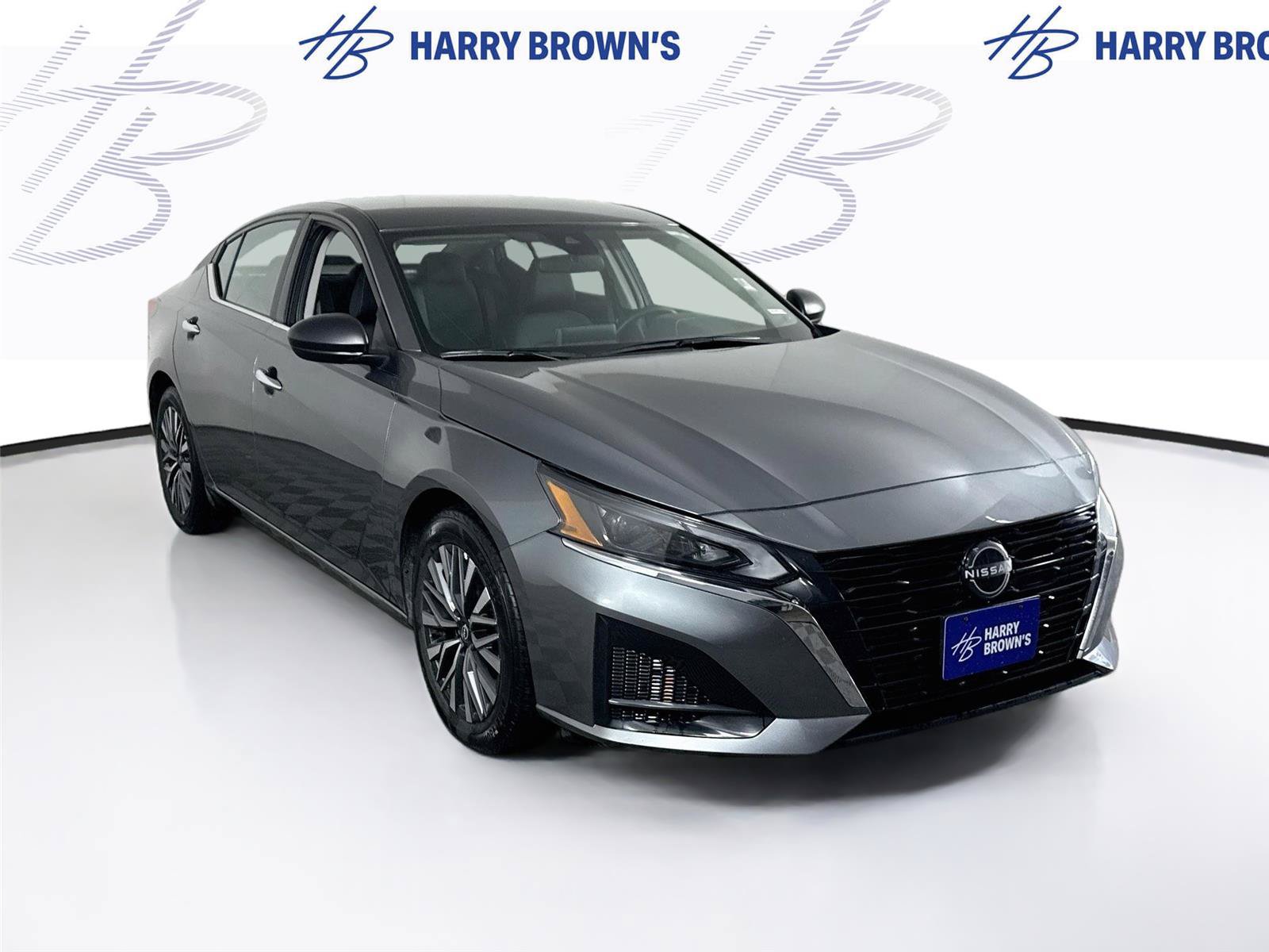 Used 2025 Nissan Altima 2.5 SV FWD image 23