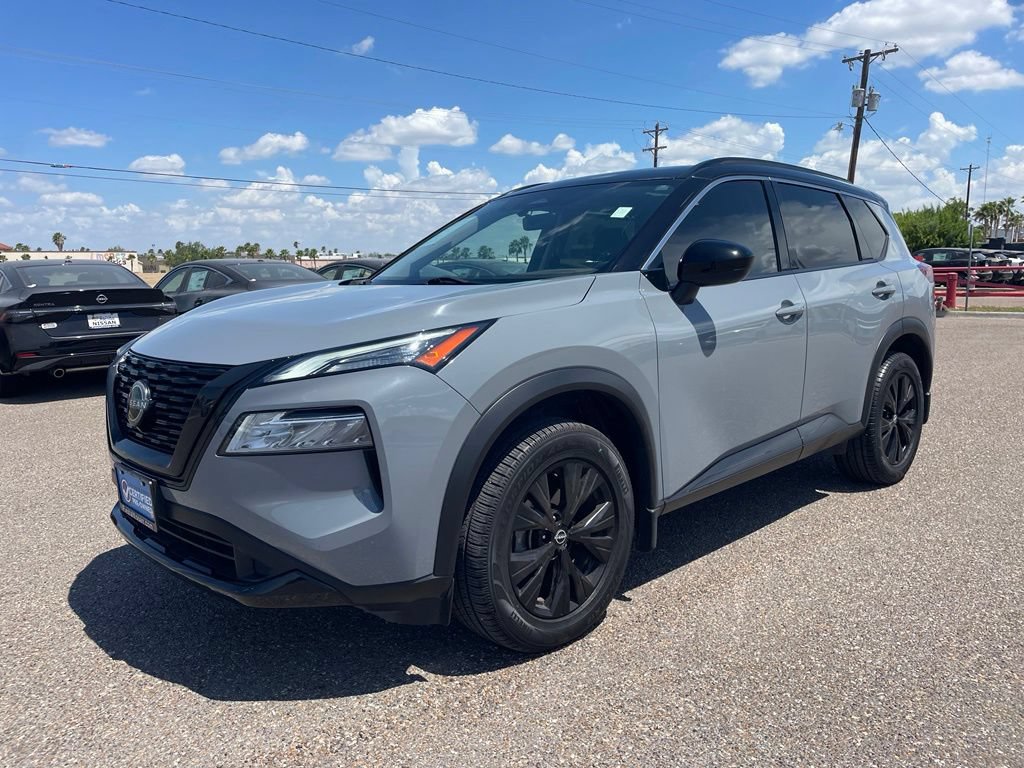 Used 2023 Nissan Rogue SV w/ SV Premium B Package FWD image 3