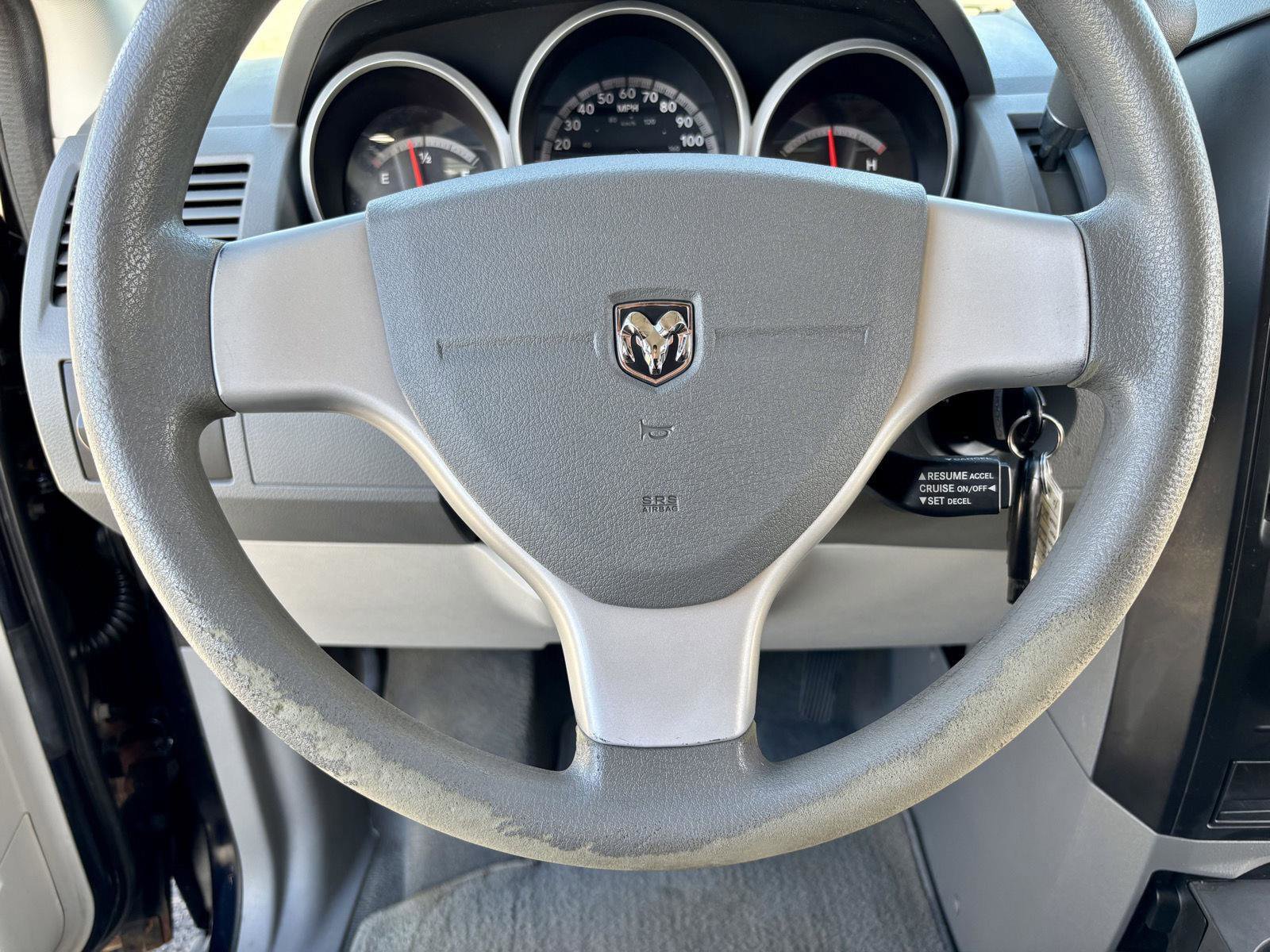 Used 2010 Dodge Grand Caravan SE image 20