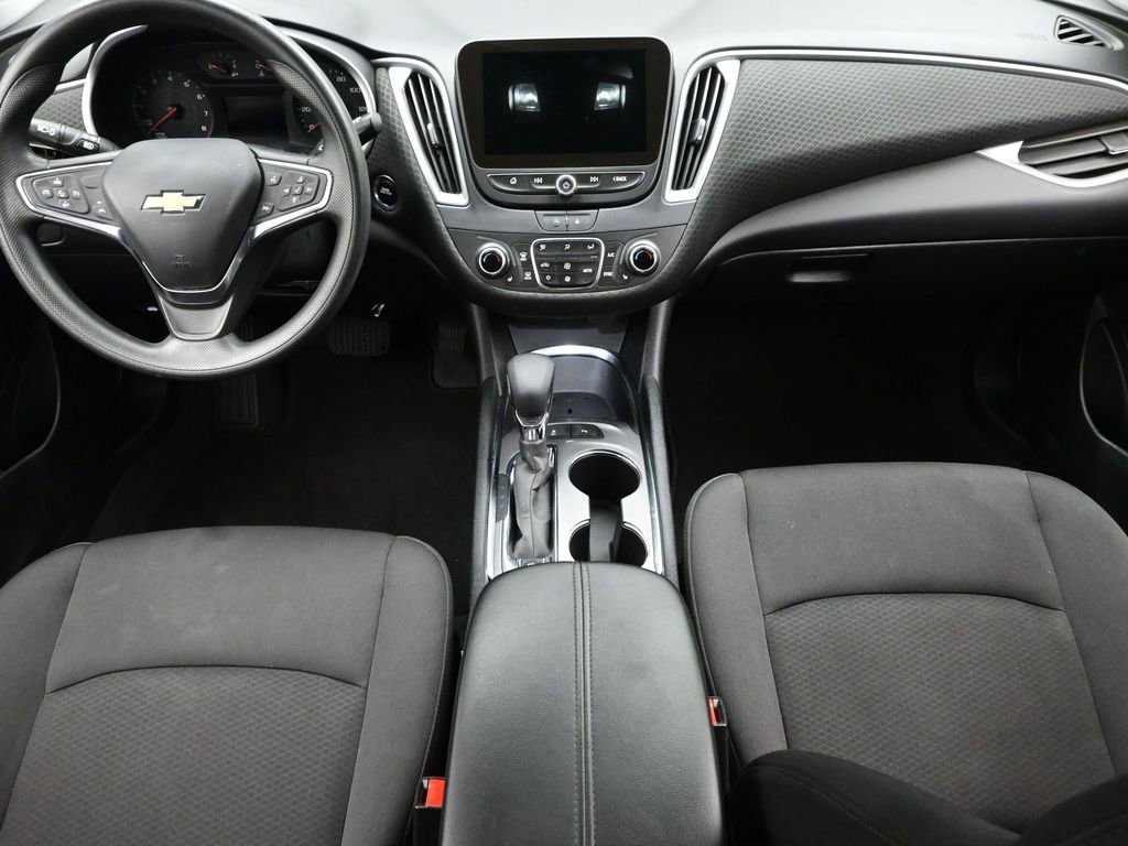 Used 2024 Chevrolet Malibu LT image 11