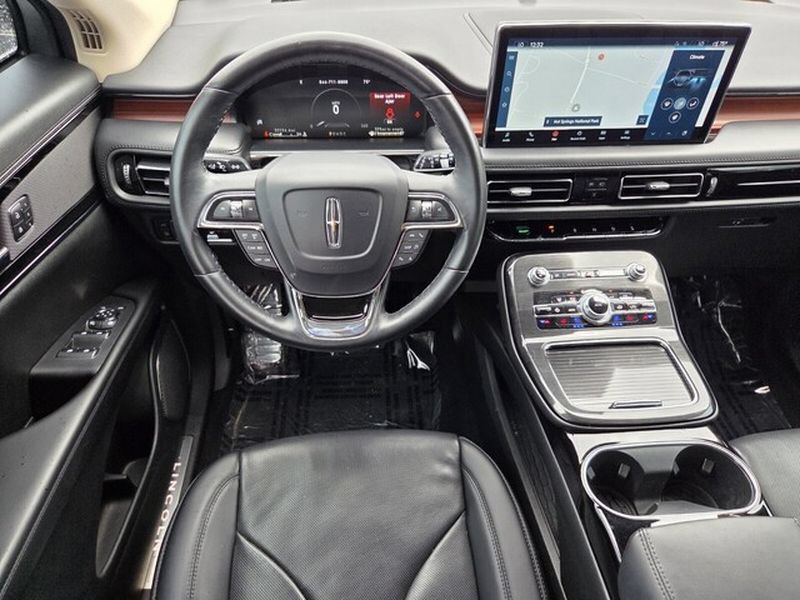 Used 2023 Lincoln Nautilus Reserve FWD image 15