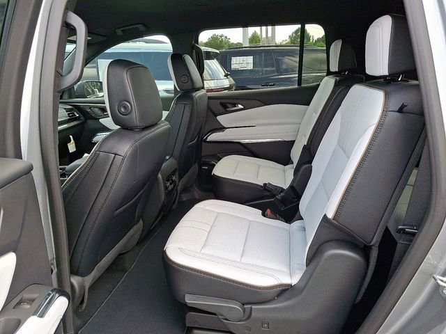 New 2026 Chevrolet Traverse High Country image 5