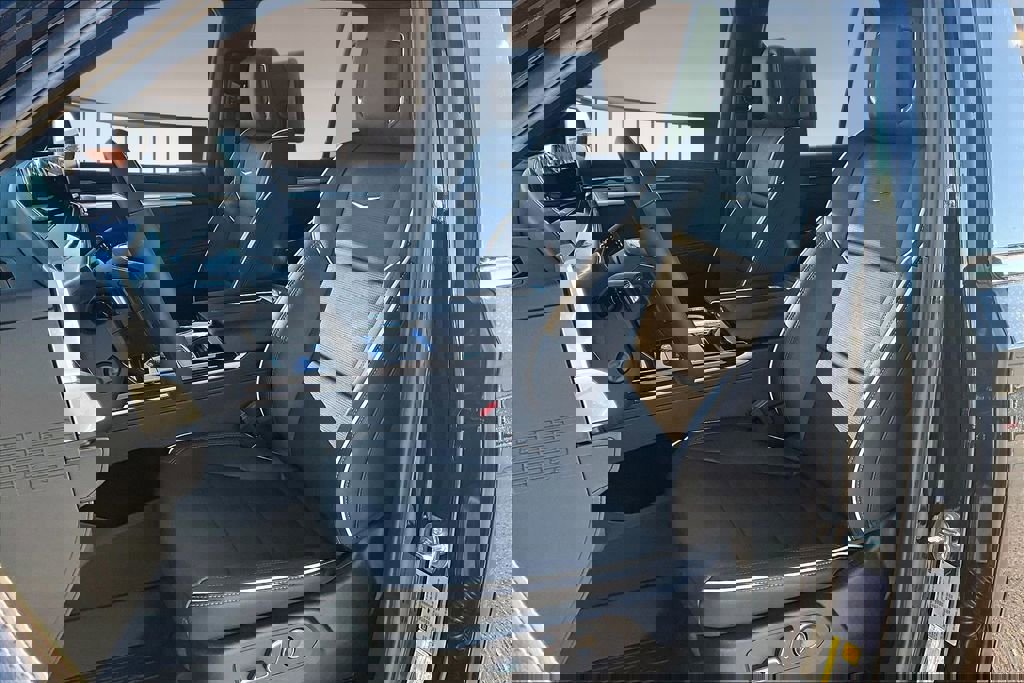 New 2026 Cadillac Escalade Luxury w/ Touring Package image 9