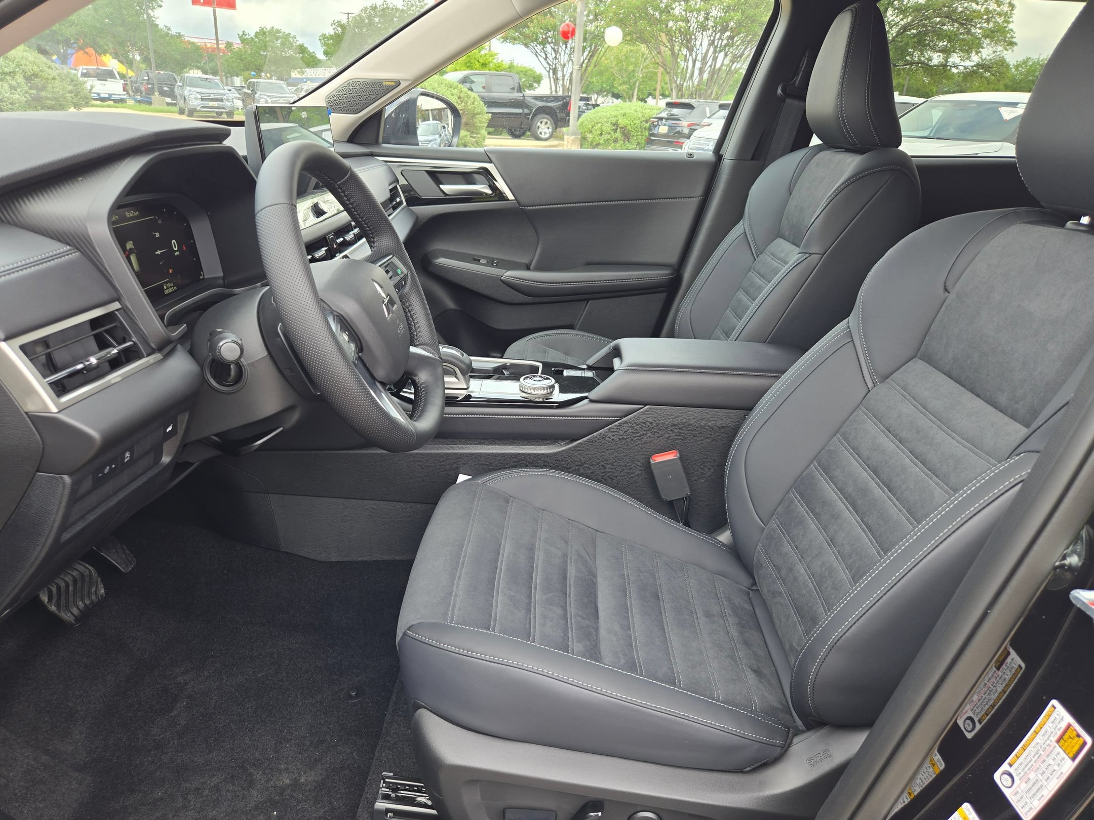 New 2026 Mitsubishi Outlander ES AWD/4WD image 9