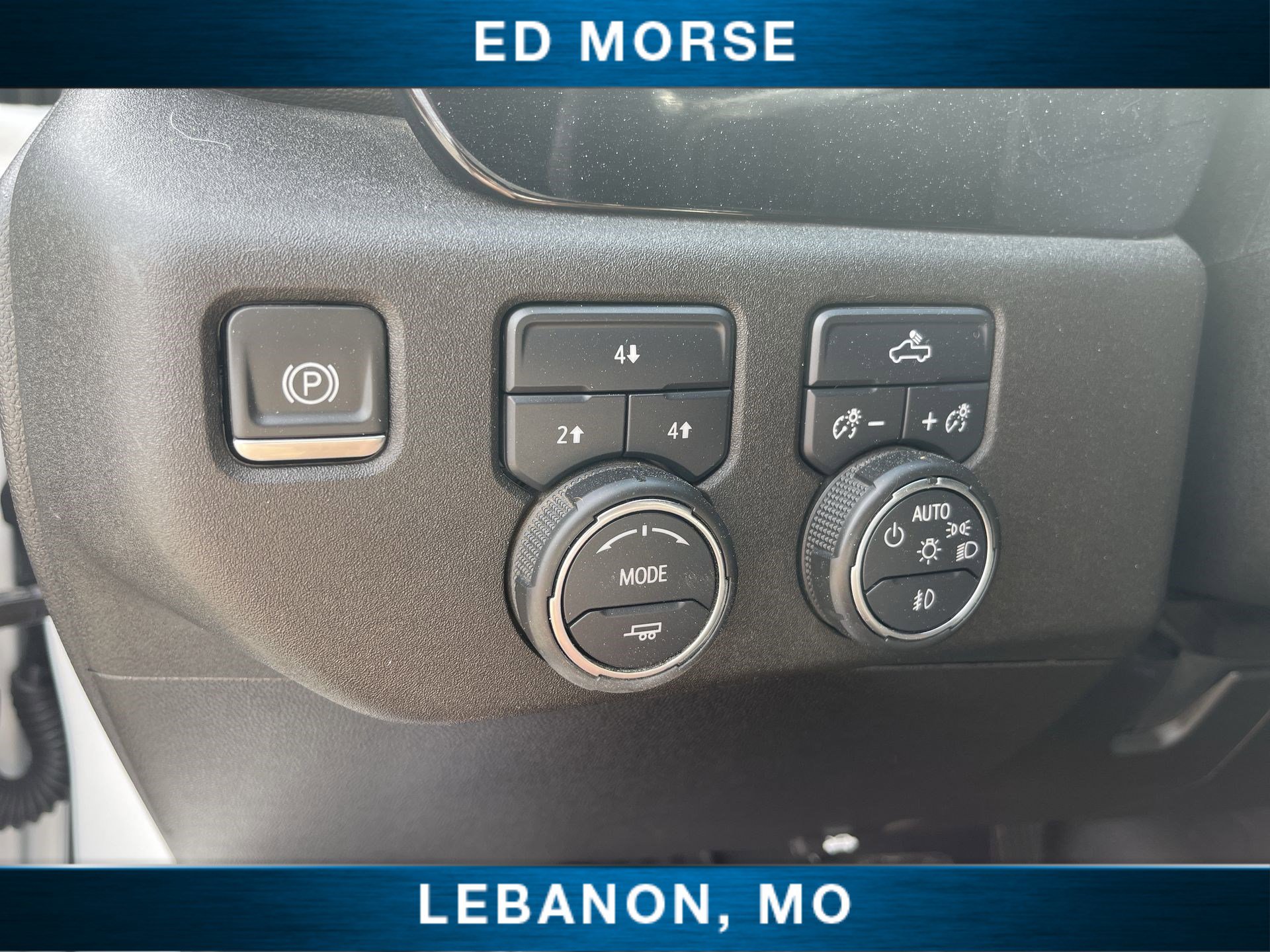 Certified 2024 Chevrolet Silverado 2500 LT w/ Convenience Package image 17