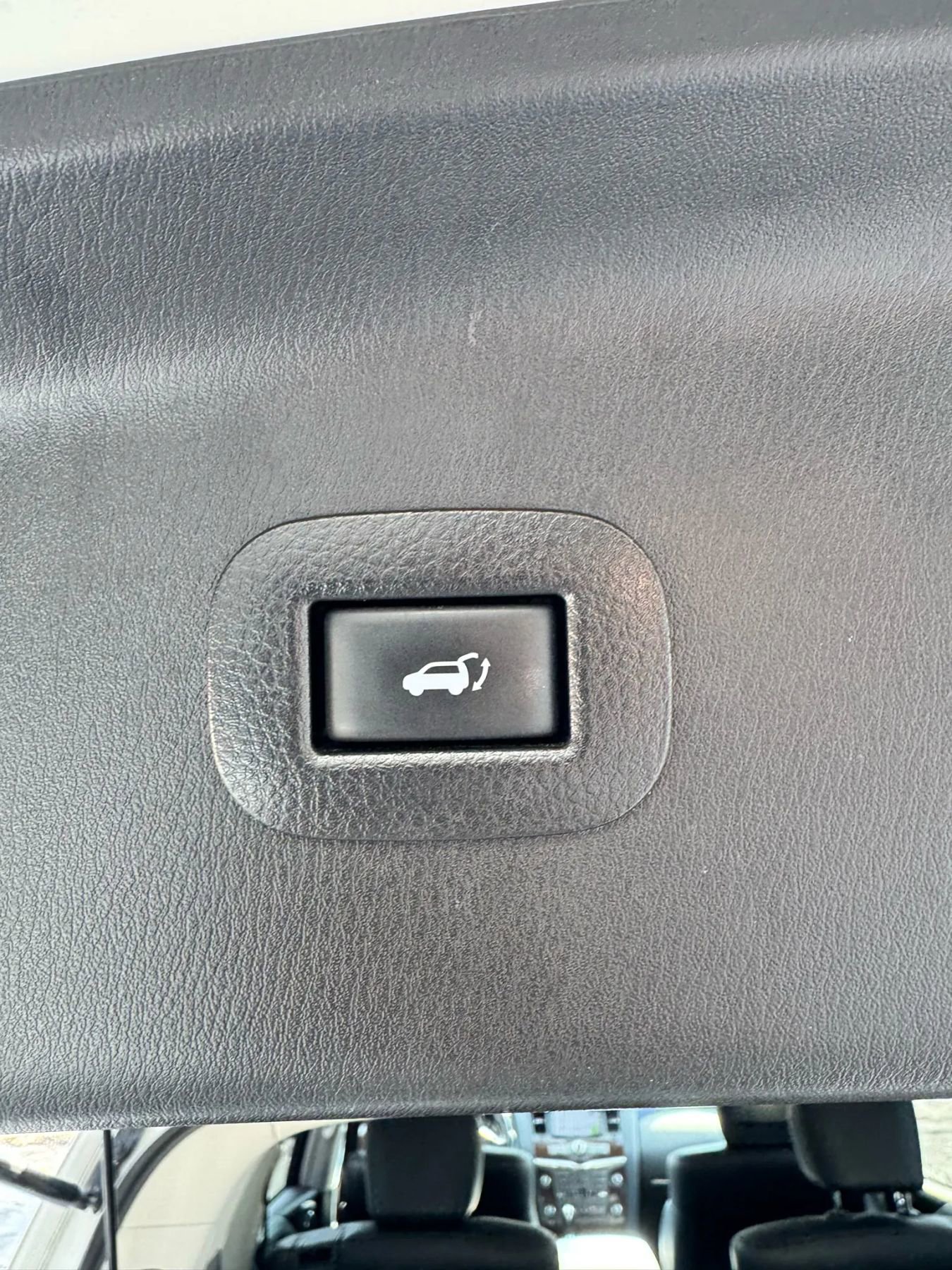 Used 2020 Nissan Armada Platinum w/ Captain's Chairs Package image 23