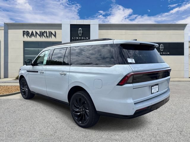 New 2026 Lincoln Navigator L Reserve w/ Jet Appearance Package AWD/4WD image 5