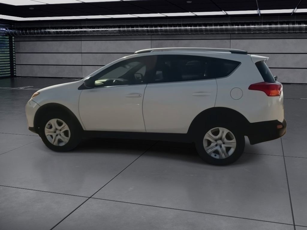 Used 2014 Toyota RAV4 LE image 7