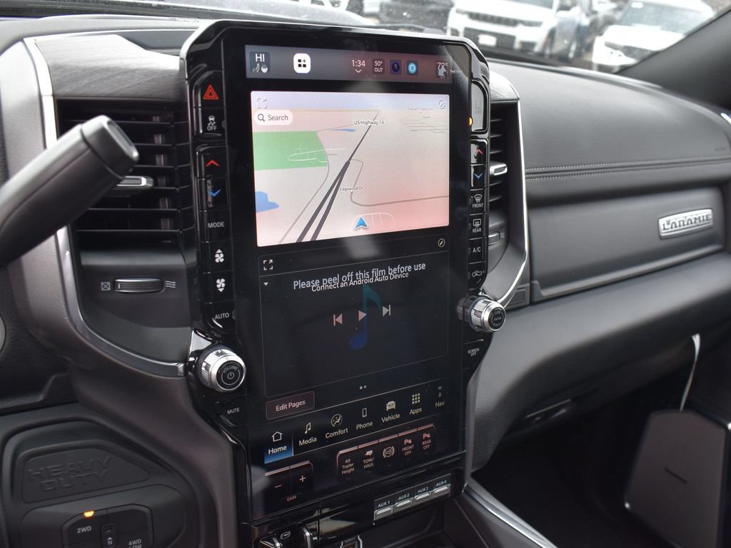 New 2026 RAM 3500 Laramie AWD/4WD image 17