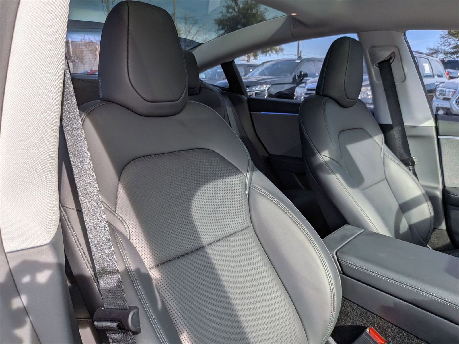 Used 2025 Tesla Model 3 Long Range image 36