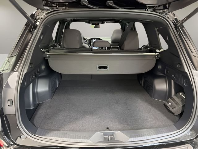 Used 2026 Subaru Forester Premium image 36