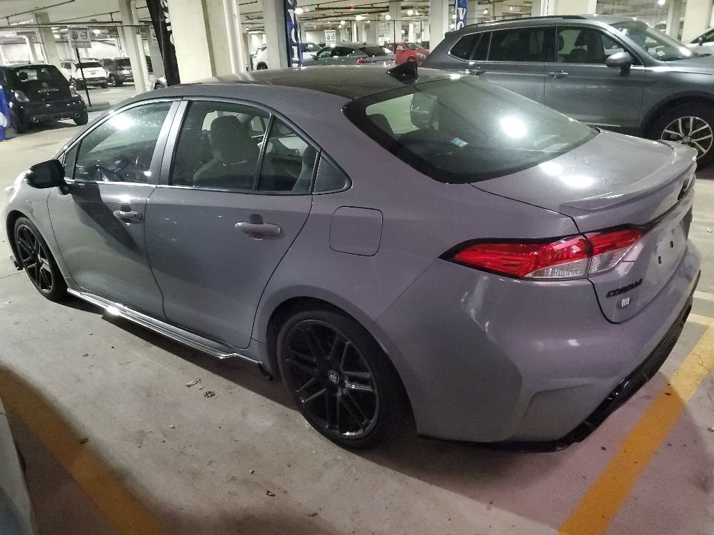 Used 2021 Toyota Corolla SE w/ Carpet Mat Package (TMS) FWD image 2