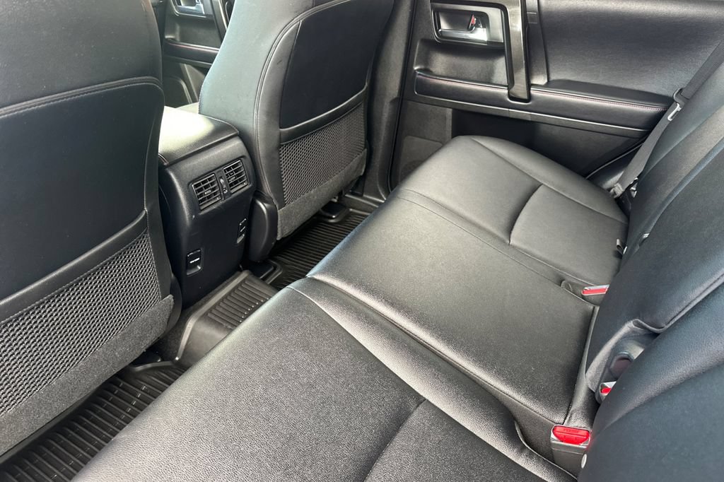 Used 2019 Toyota 4Runner TRD Off-Road Premium AWD/4WD image 12