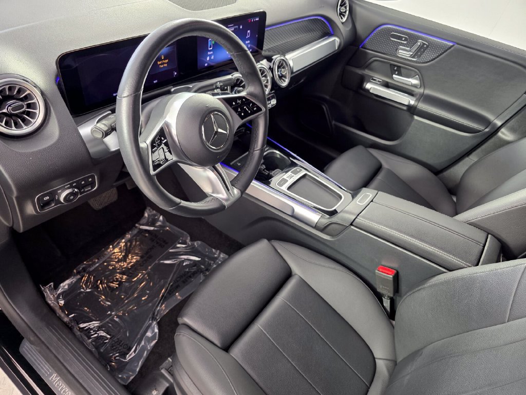 Certified 2025 Mercedes-Benz GLB 250 image 10