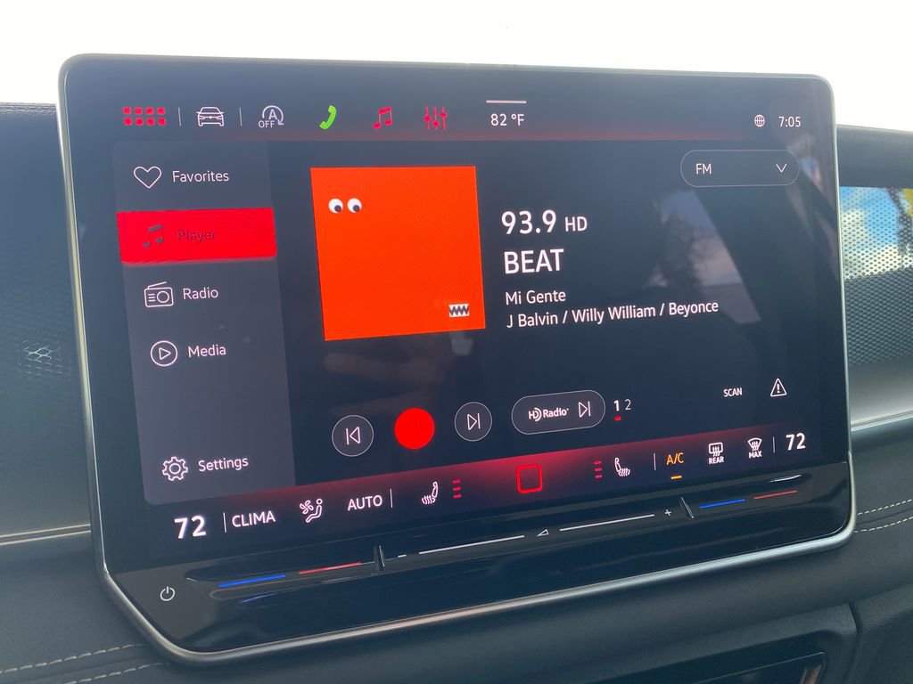 New 2026 Volkswagen Tiguan SE R-Line FWD image 16
