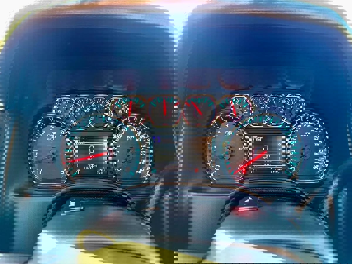 Used 2018 Chevrolet Tahoe Premier w/ RST Edition image 15