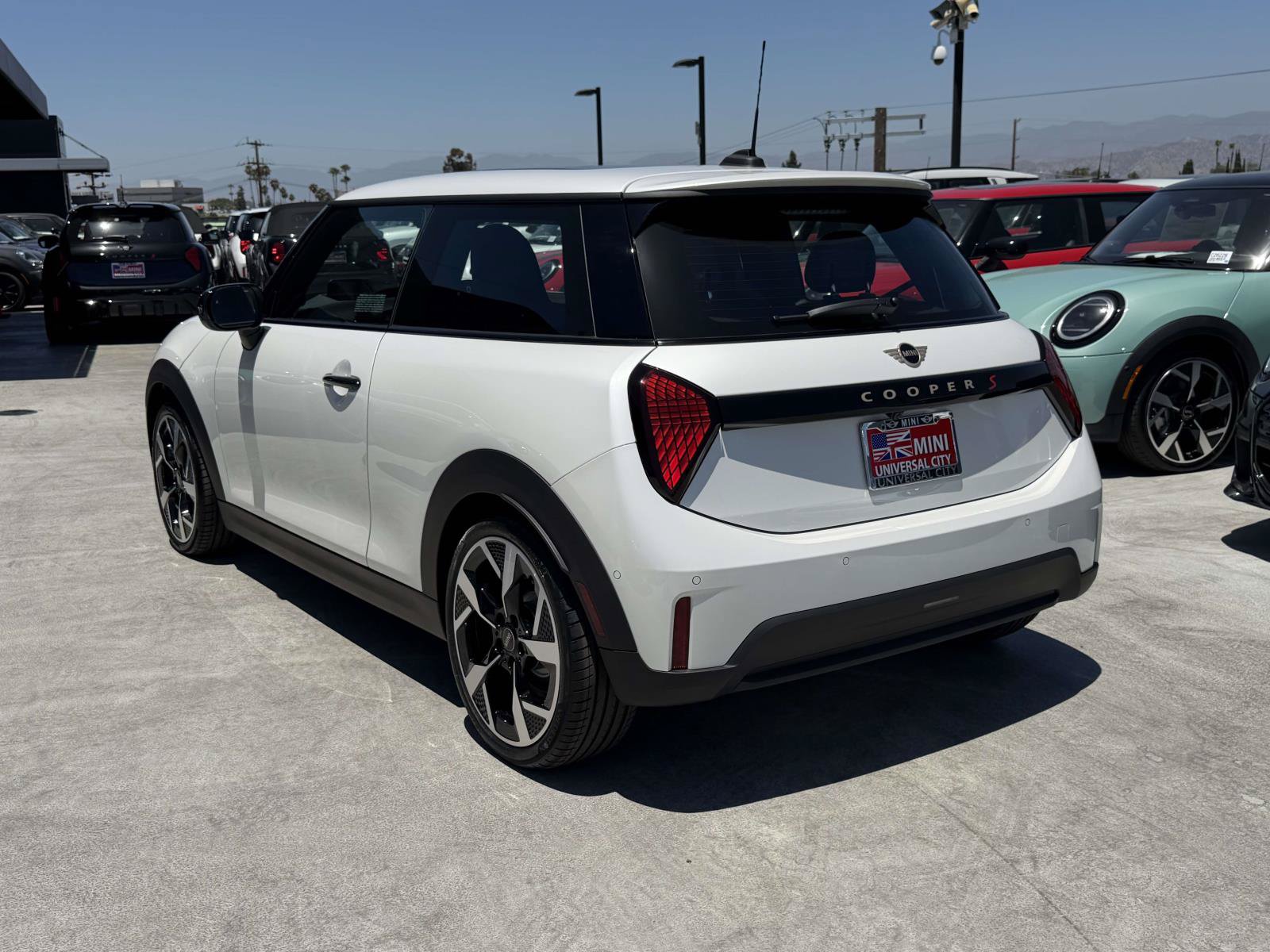 New 2026 MINI Cooper S FWD image 4