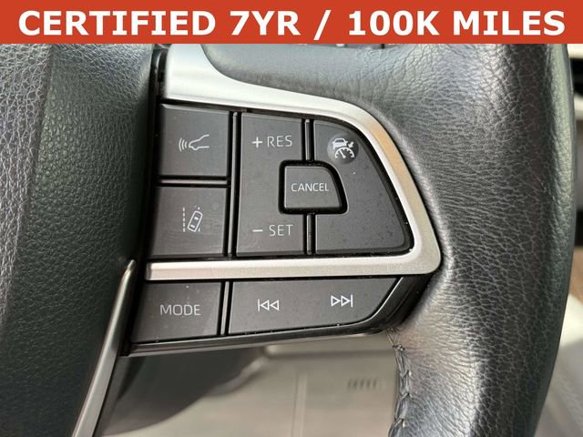 Used 2023 Toyota Sienna XLE image 24