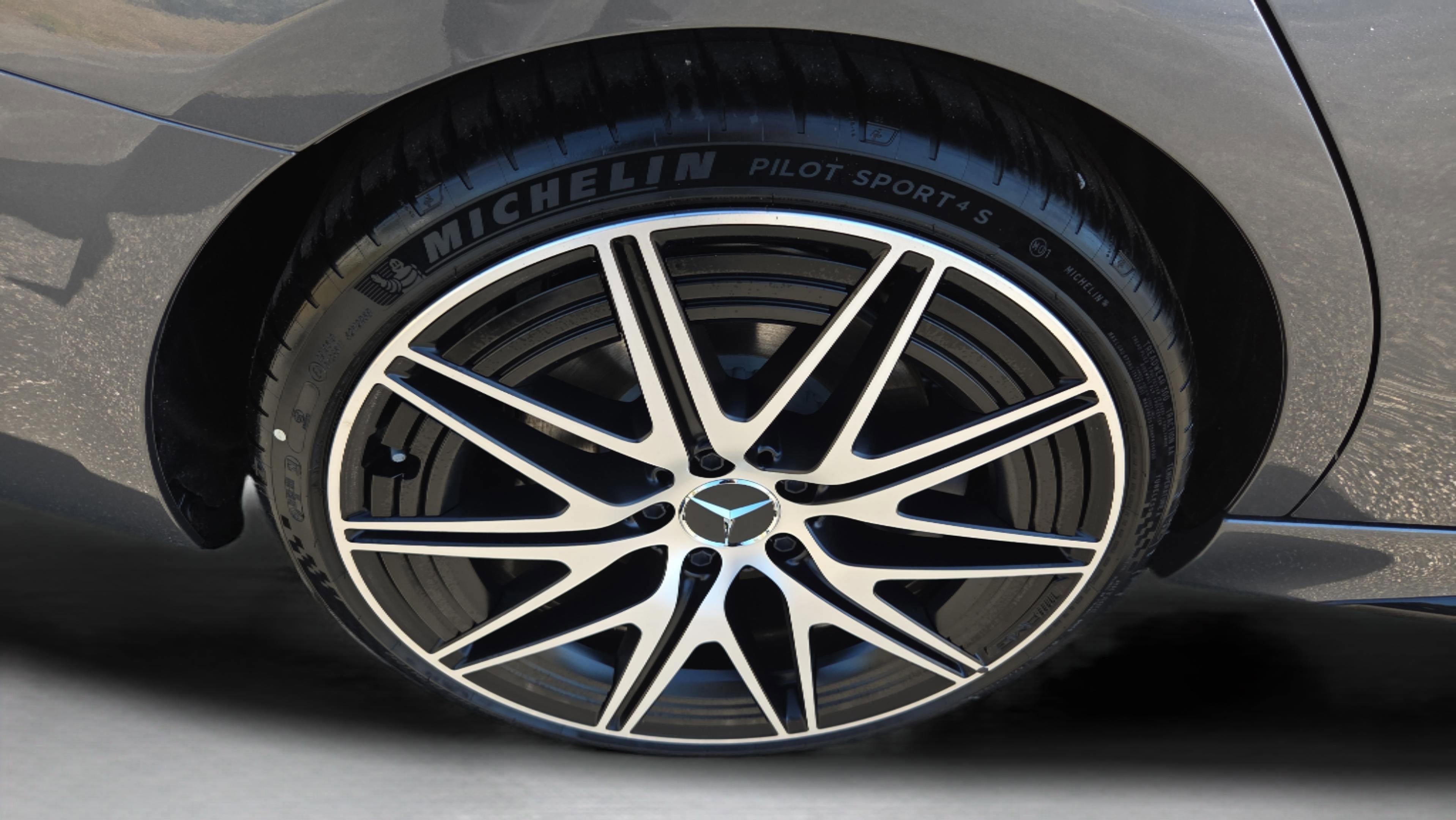 New 2026 Mercedes-Benz C 43 AMG 4MATIC Sedan image 34