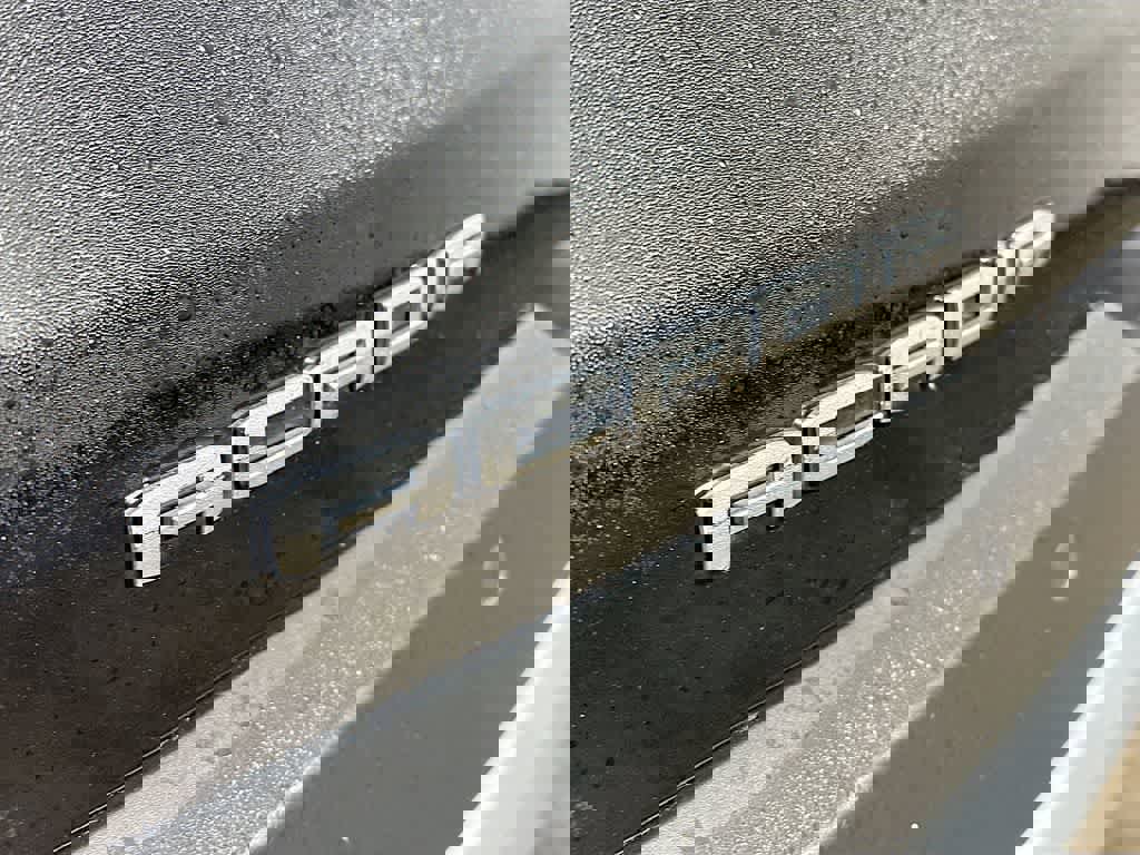 Used 2023 GMC Acadia SLT w/ Preferred Package image 7