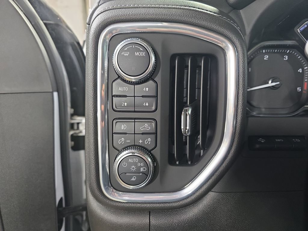 Used 2023 GMC Sierra 2500 Denali w/ Denali Ultimate Package image 24