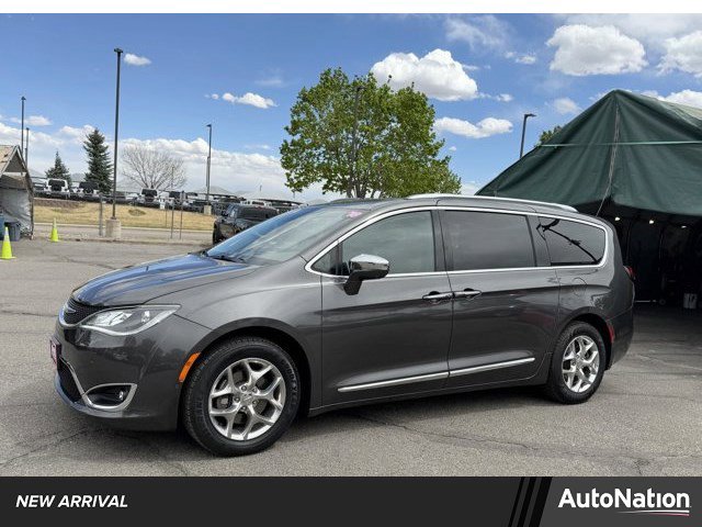 Used 2018 Chrysler Pacifica Limited w/ Advanced Safetytec Group