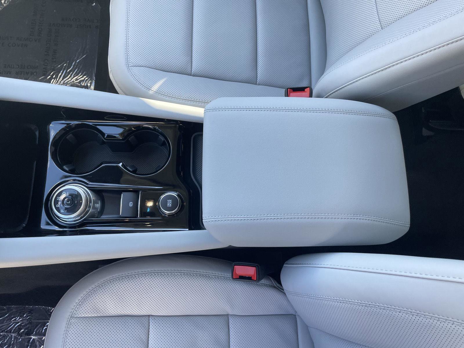 New 2025 Ford Explorer Platinum w/ Ultimate Package image 15