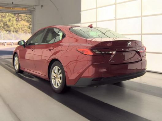 Used 2025 Toyota Camry LE w/ Convenience Package FWD image 2