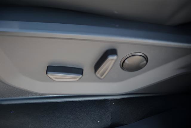 New 2026 Ford Expedition Max Platinum w/ Stealth Appearance Package AWD/4WD image 13