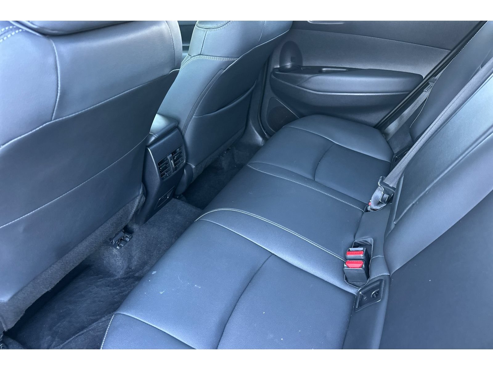 Used 2025 Toyota Corolla Cross XLE AWD/4WD image 13