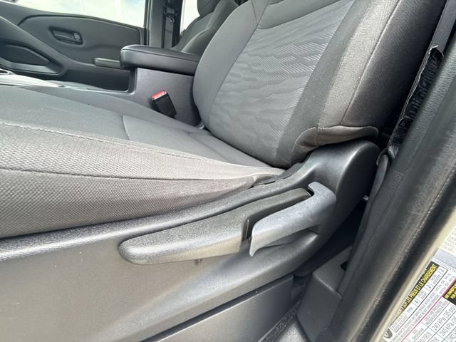 Used 2022 Nissan Frontier S w/ Technology Package AWD/4WD image 12