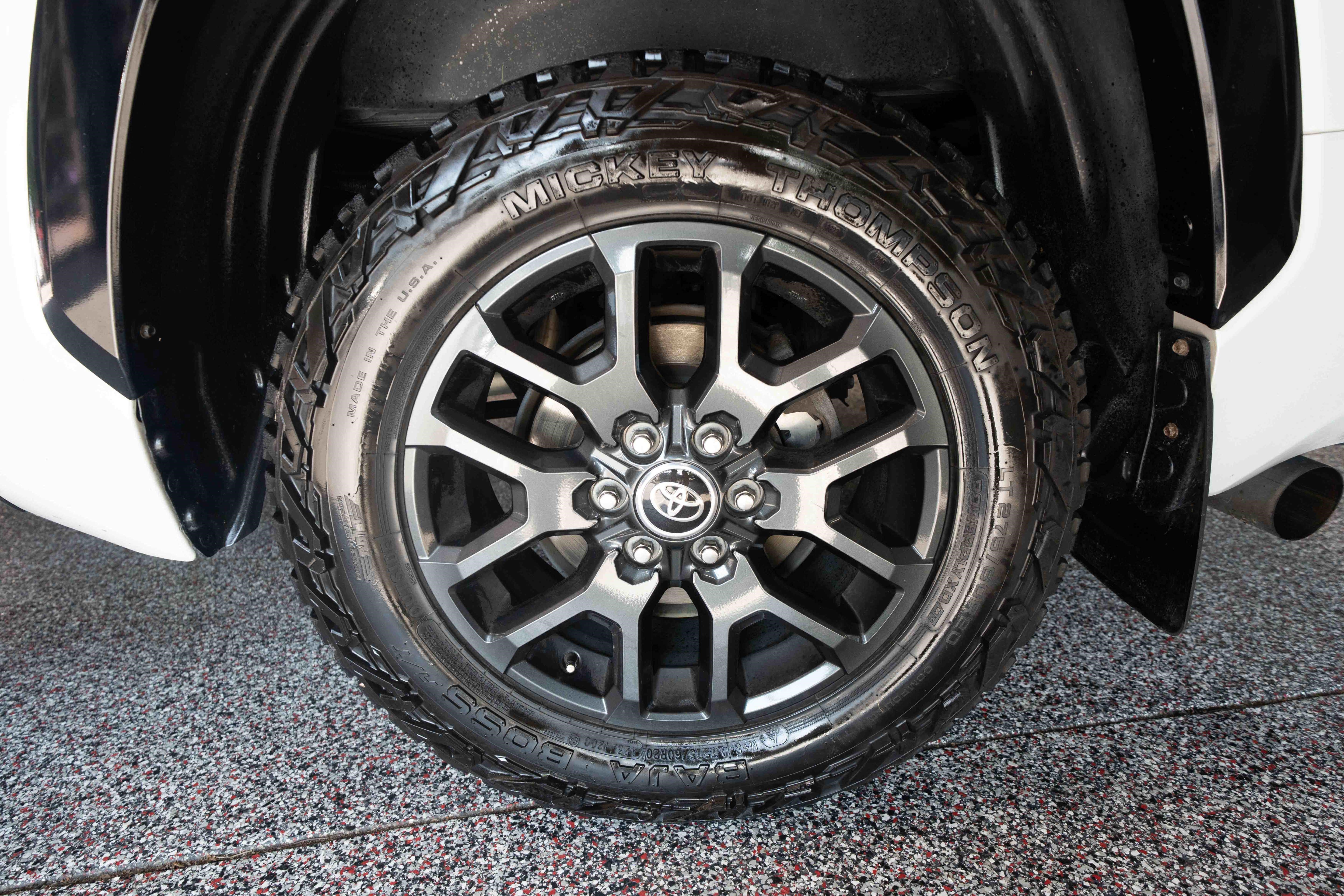 Used 2022 Toyota Tundra Platinum w/ Advanced Package AWD/4WD image 29