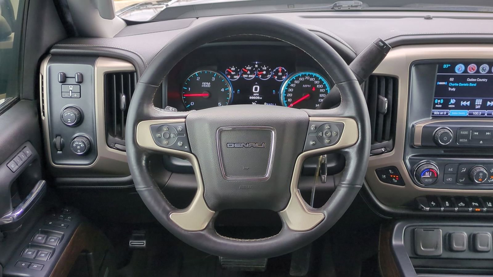 Used 2017 GMC Sierra 3500 Denali w/ Duramax Plus Package image 25