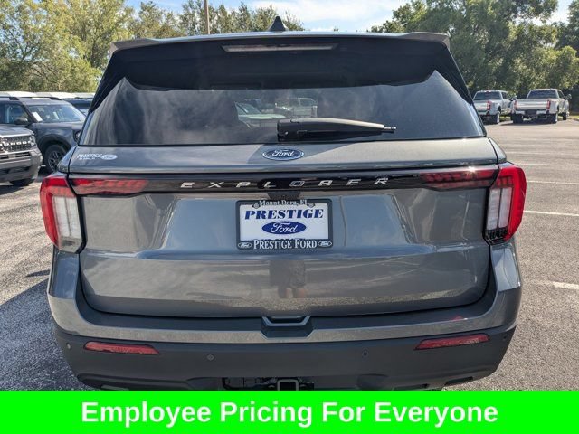 New 2026 Ford Explorer Active RWD image 6