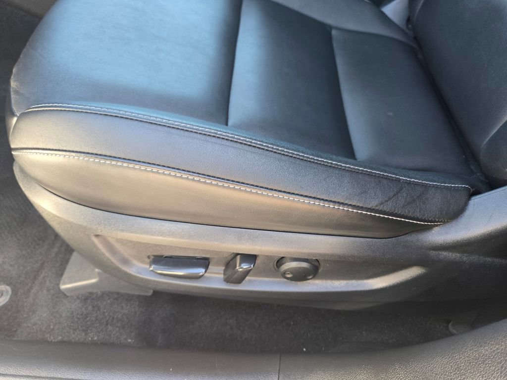 Used 2020 INFINITI QX50 Luxe w/ Navigation Package image 13