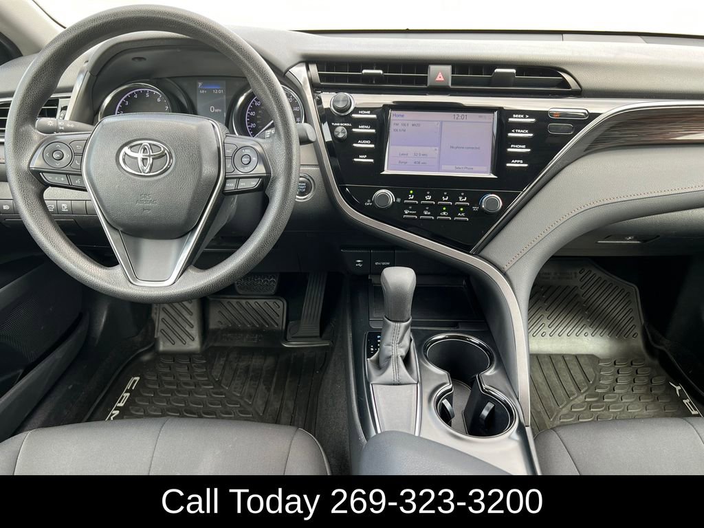 Used 2019 Toyota Camry LE w/ Convenience Package image 4