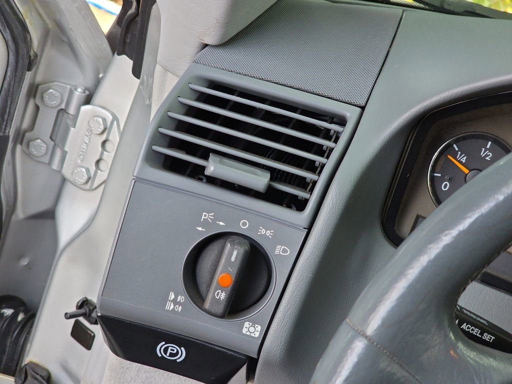 Used 1999 Mercedes-Benz SL 500 image 45