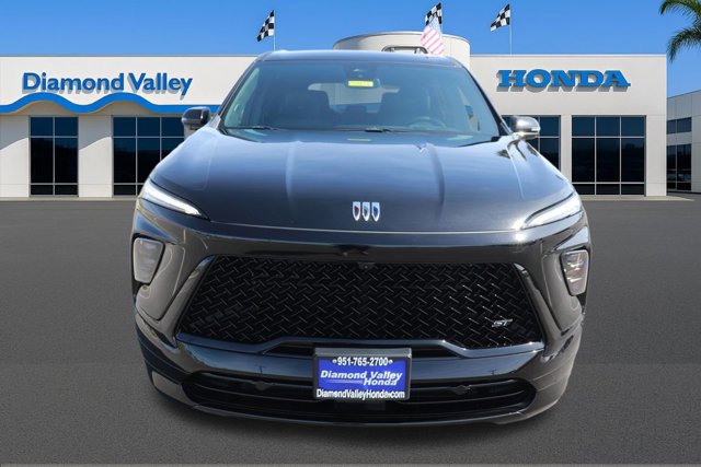 Used 2025 Buick Enclave Sport Touring image 2