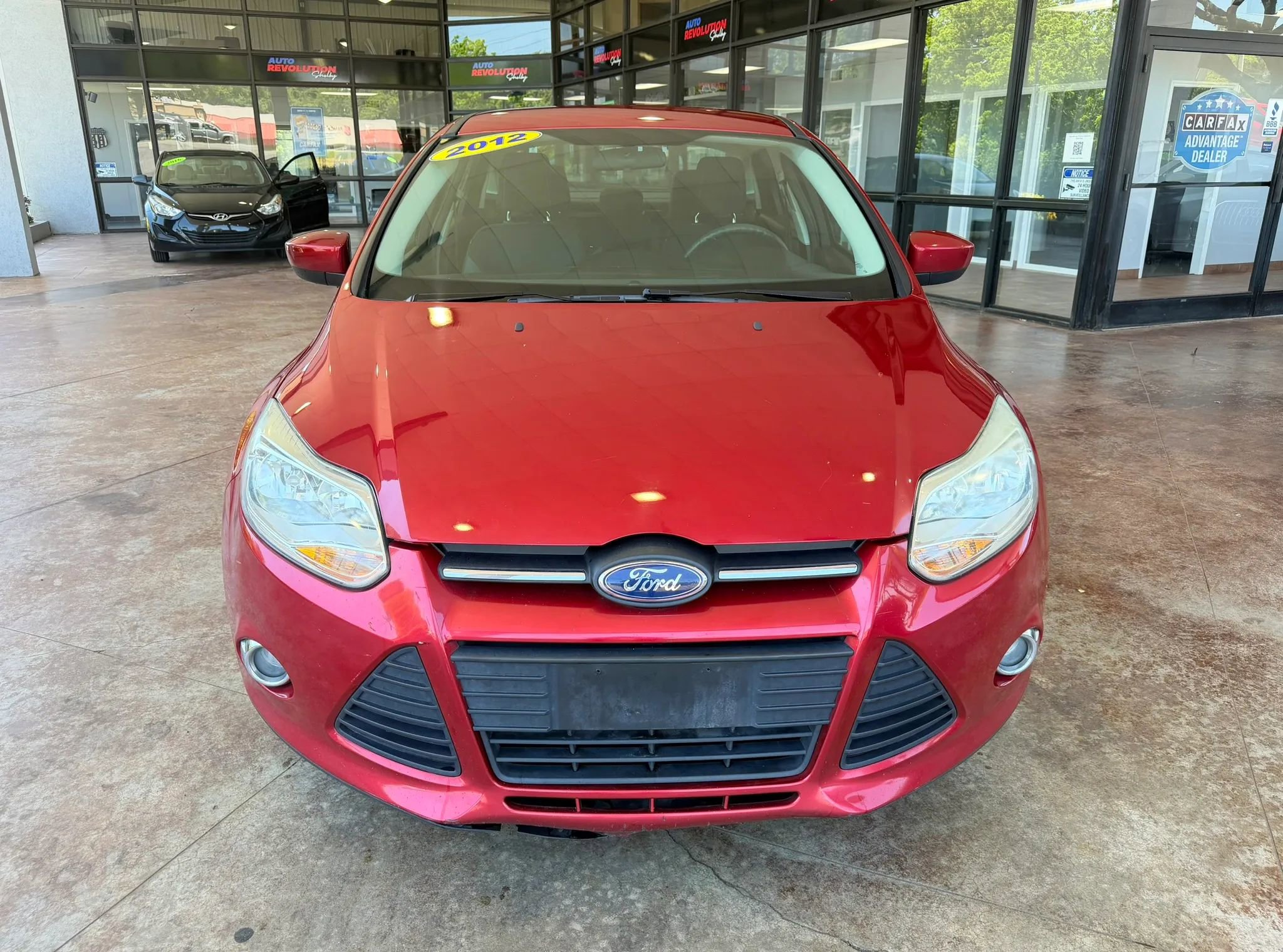 Used 2012 Ford Focus SE FWD image 2