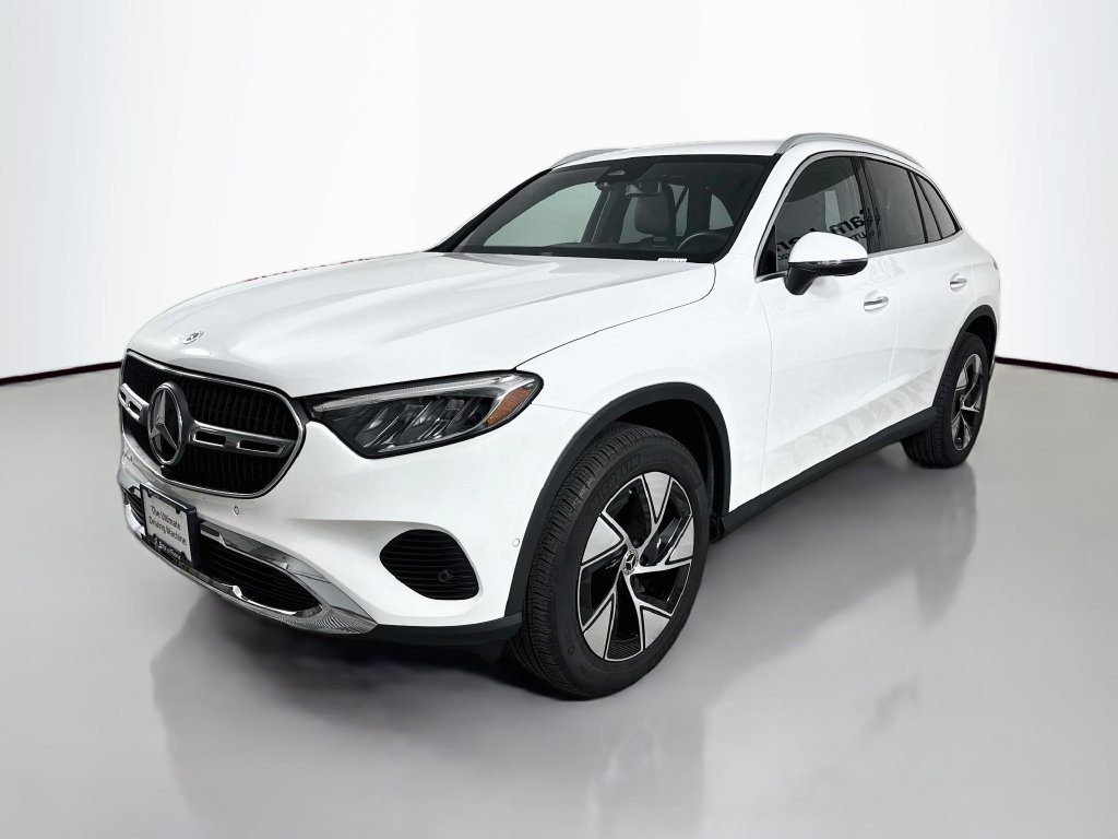 Used 2024 Mercedes-Benz GLC 300 image 3