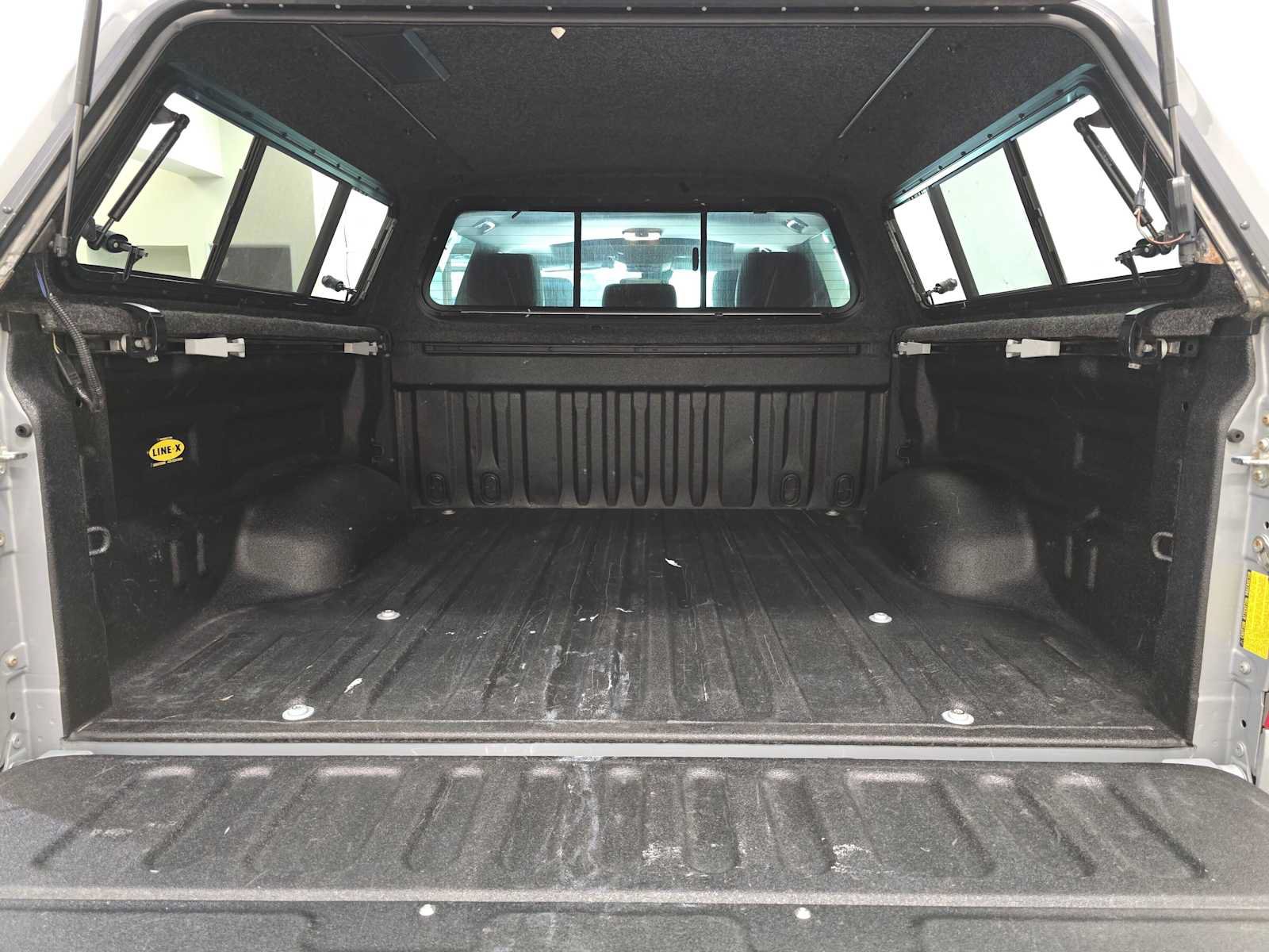 Used 2019 Toyota Tundra Limited w/ Limited Premium Package AWD/4WD image 30