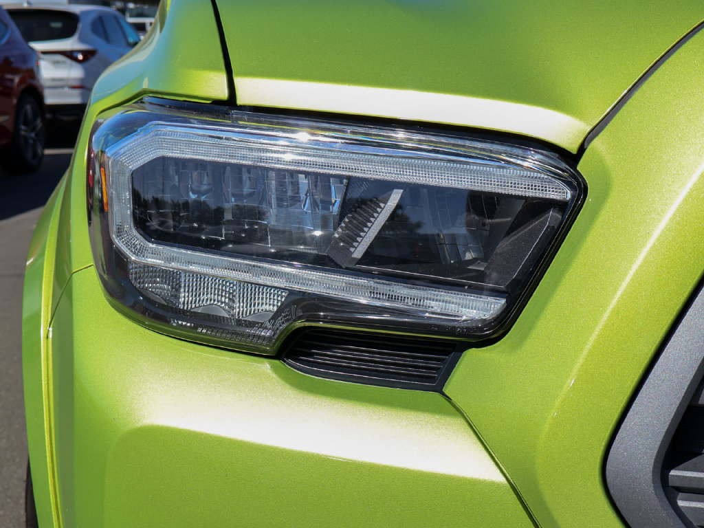 Used 2023 Toyota Tacoma TRD Sport AWD/4WD image 3