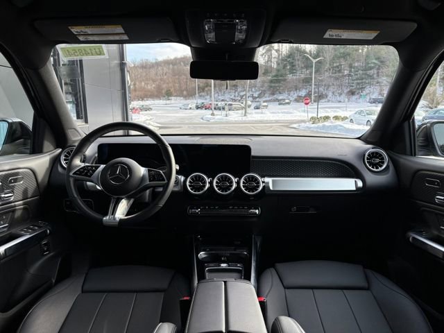 Used 2025 Mercedes-Benz GLB 250 GLB 250 image 24