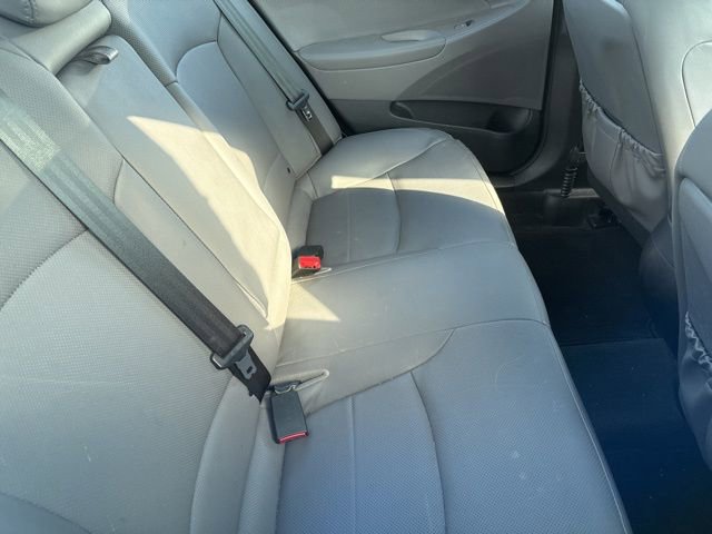 Used 2015 Hyundai Sonata Limited w/ Option Group 02 image 9